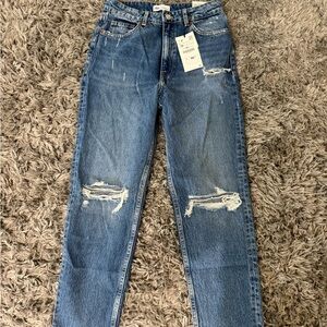 Zara ripped classic mom fit jeans